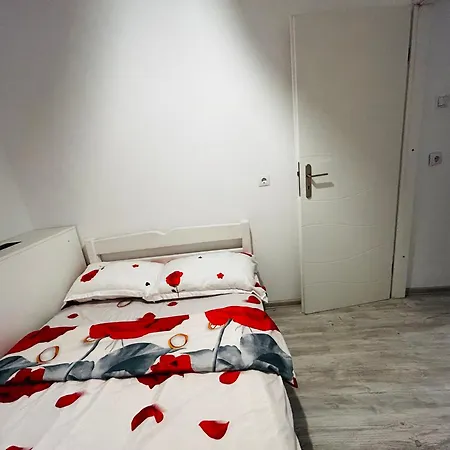 Merry House - * Craiova